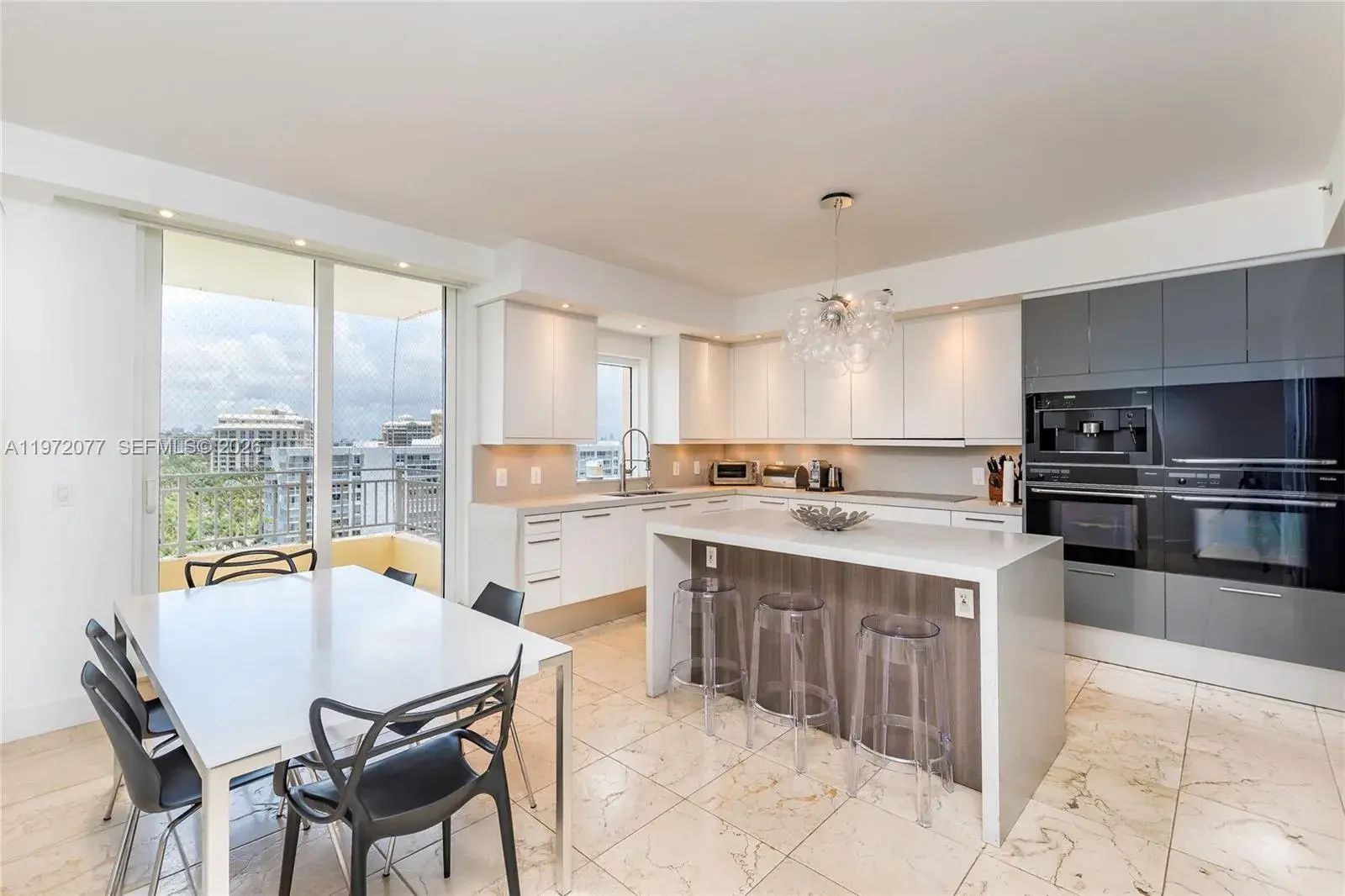 791 Crandon Blvd # 1005, Key Biscayne FL 33149
