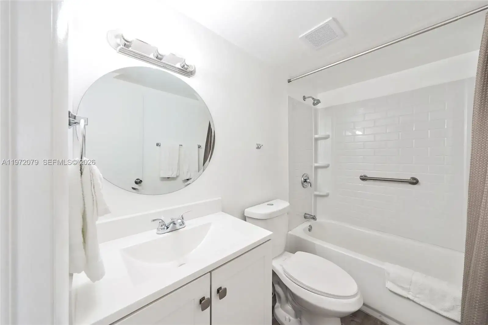 1051 NE 163rd St # 2, North Miami Beach FL 33162 photo 5
