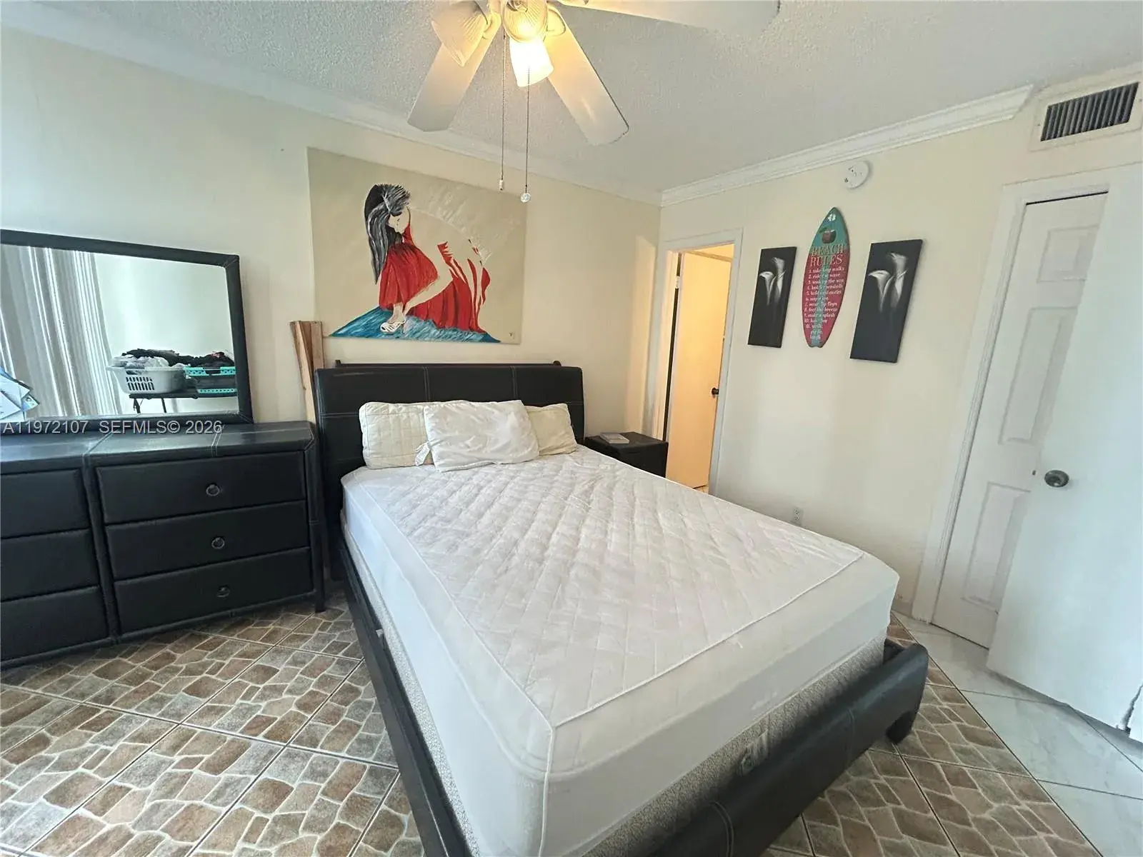 121 Golden Isles Dr # 104, Hallandale Beach FL 33009