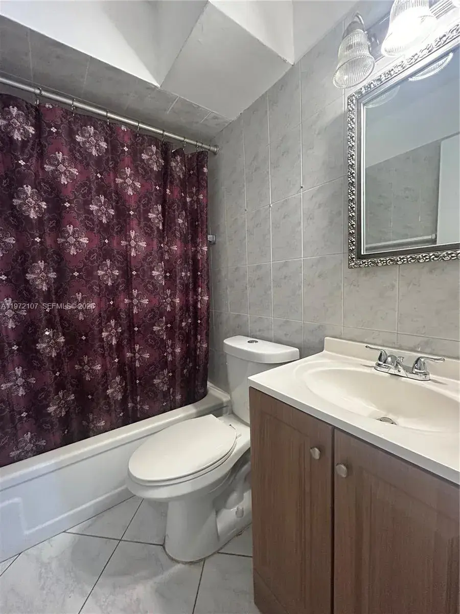 121 Golden Isles Dr # 104, Hallandale Beach FL 33009
