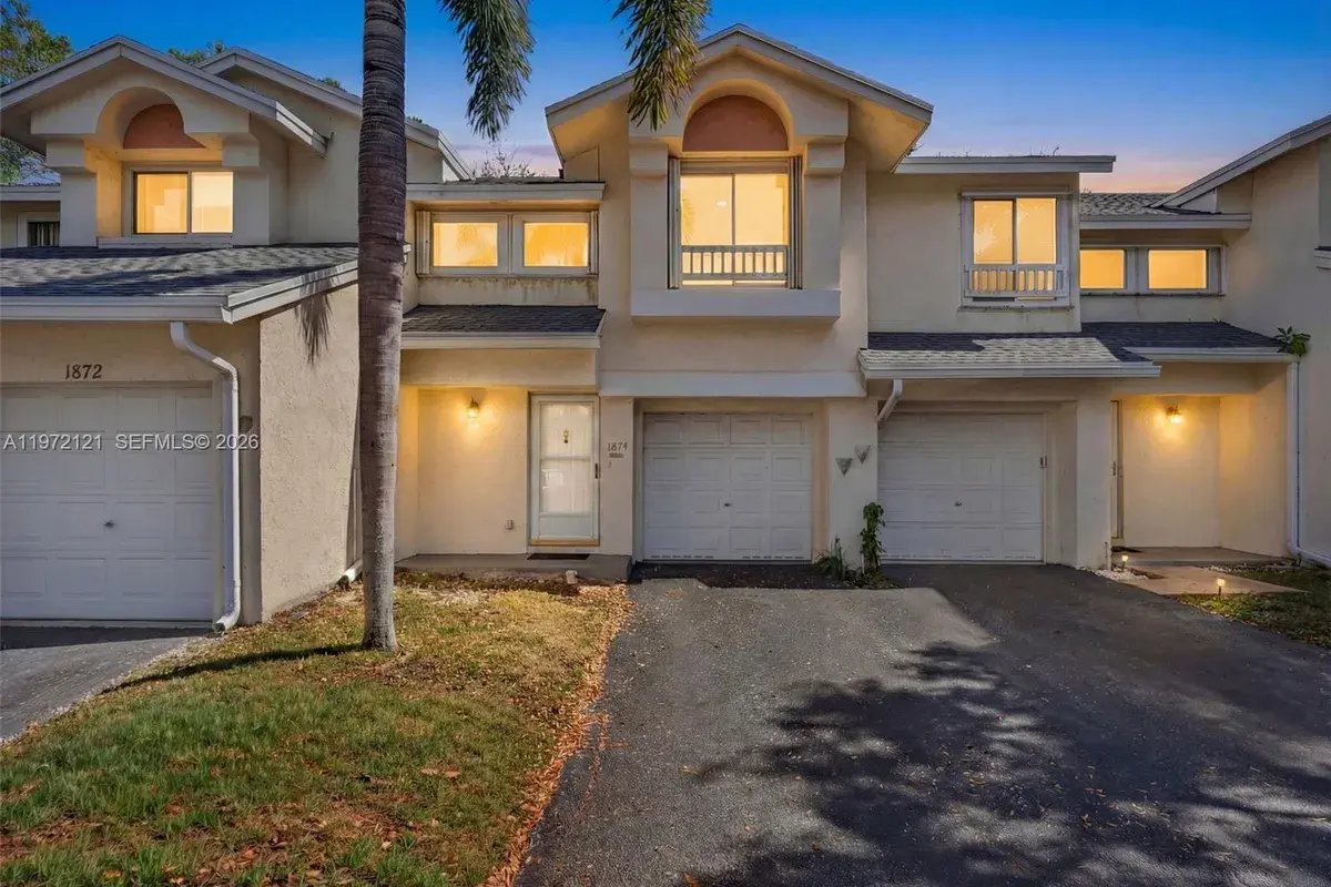 1874 Discovery Way, Deerfield Beach FL 33442