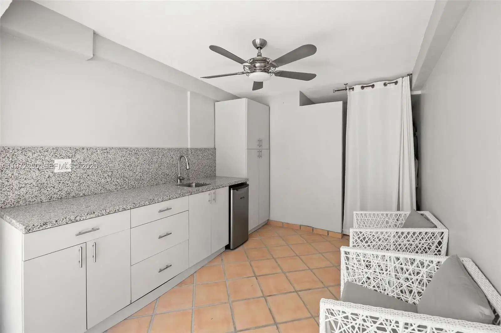 4925 Collins Ave, Miami Beach FL 33140 photo 5