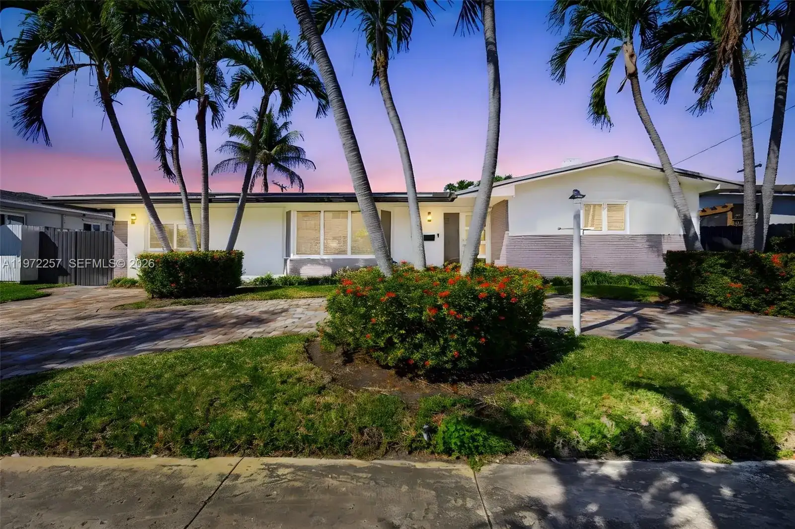1871 NE 186th St, North Miami Beach FL 33179 photo 2
