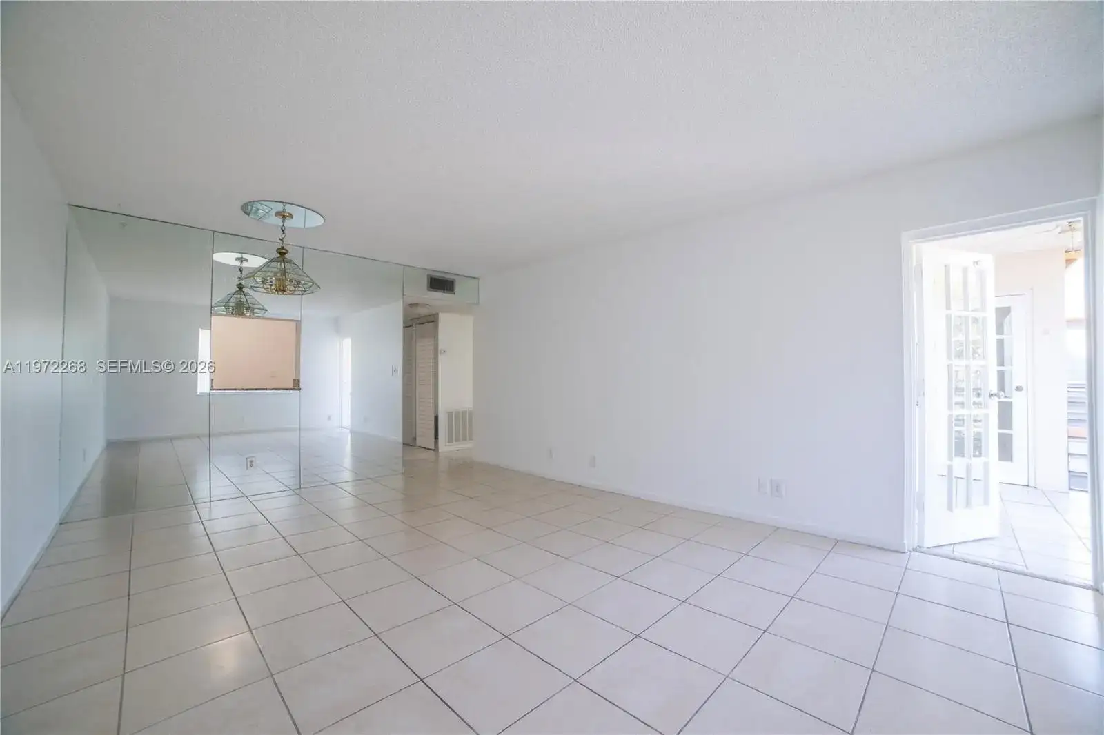 4394 NW 9th Ave # 3H, Deerfield Beach FL 33064 photo 2