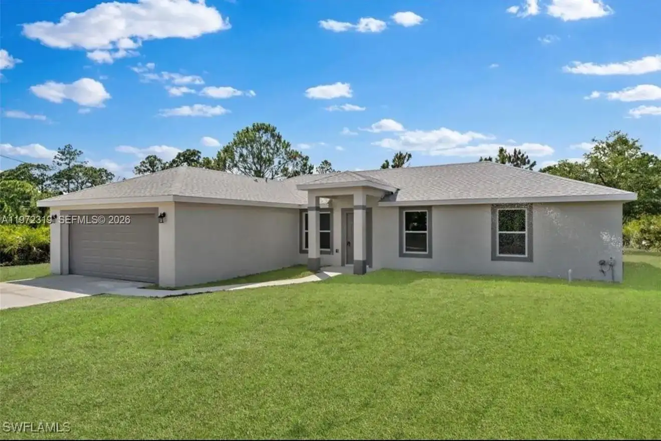 237 Narcissus AV, Lehigh Acres FL 33974 photo 3