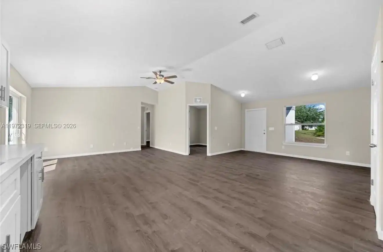 237 Narcissus AV, Lehigh Acres FL 33974 photo 5
