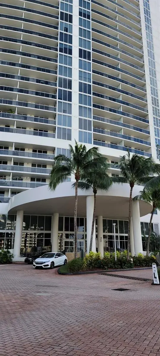 1850 S Ocean Dr # 3007, Hallandale Beach FL 33009
