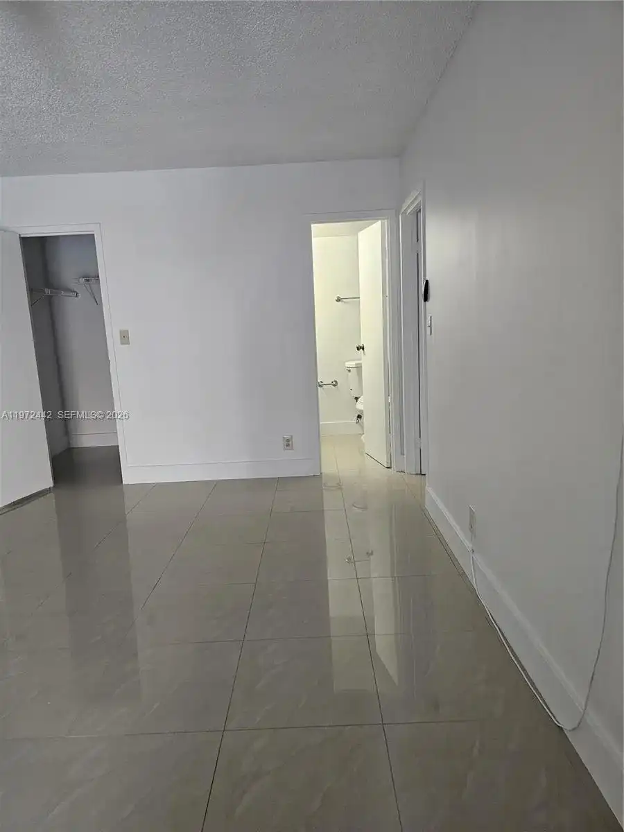 801 Three Islands Blvd # 218, Hallandale Beach FL 33009