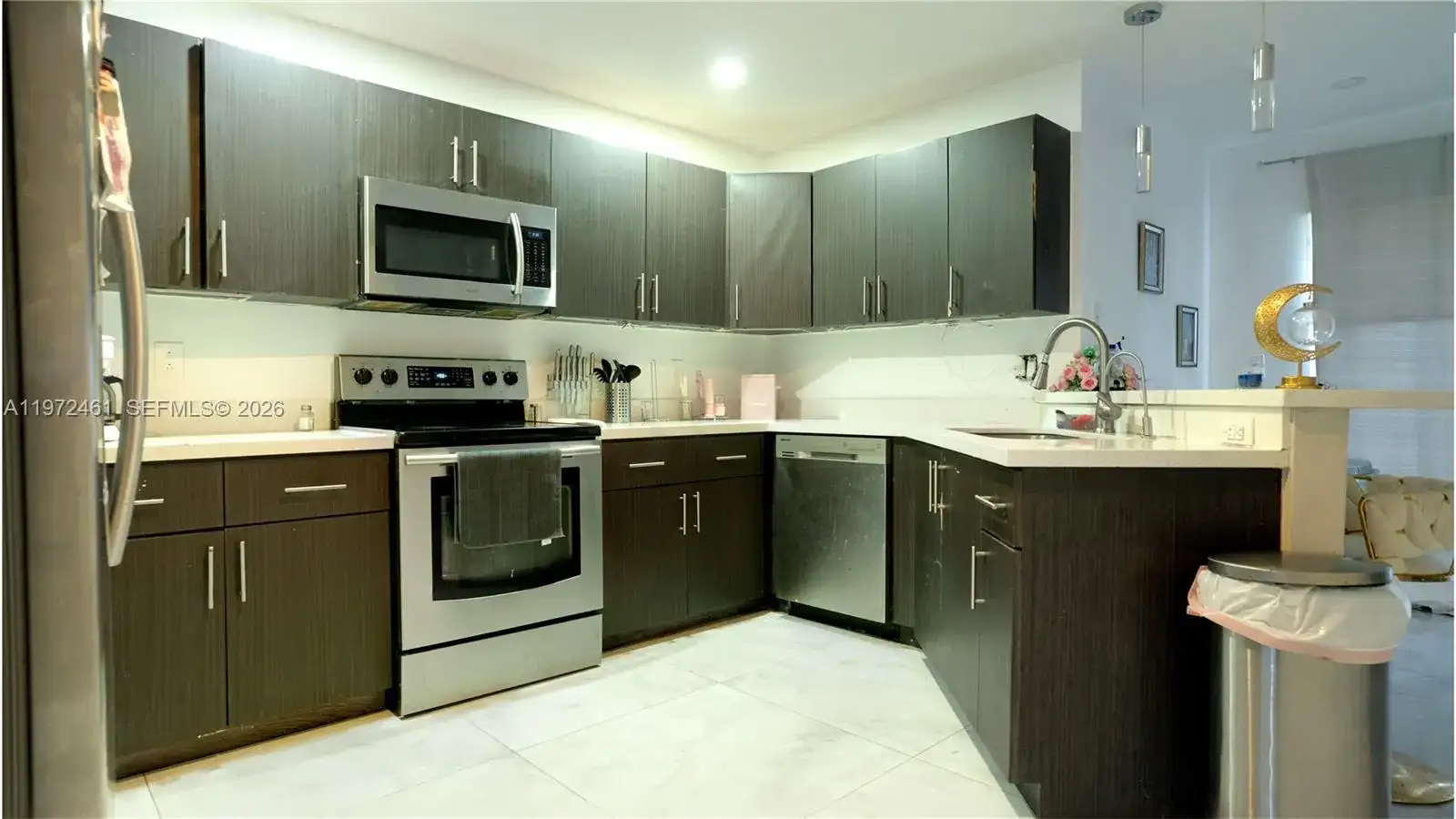 18499 NW 52nd Path, Miami Gardens FL 33055 photo 3