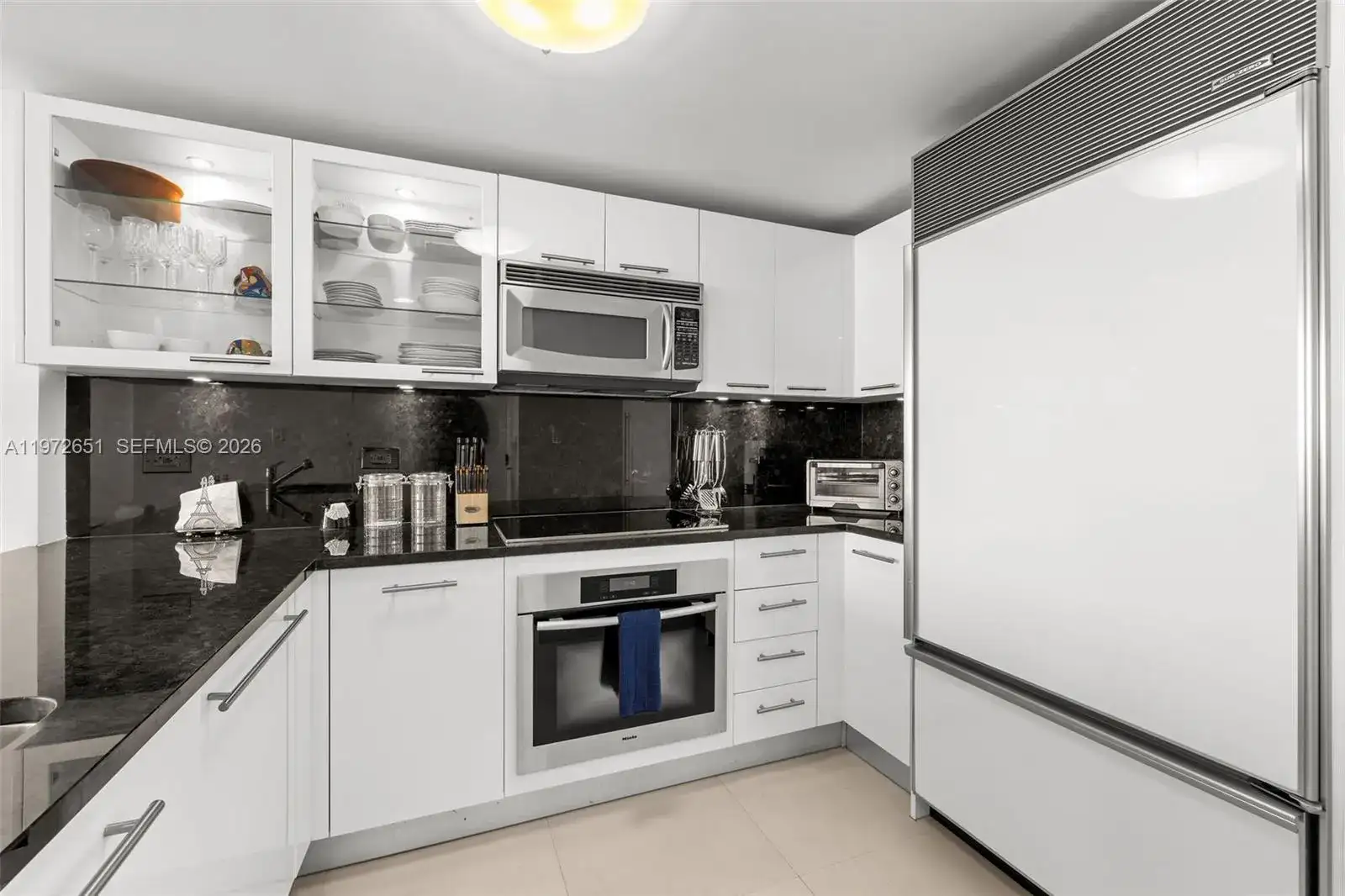 6801 Collins Ave # 1401, Miami Beach FL 33141 photo 4