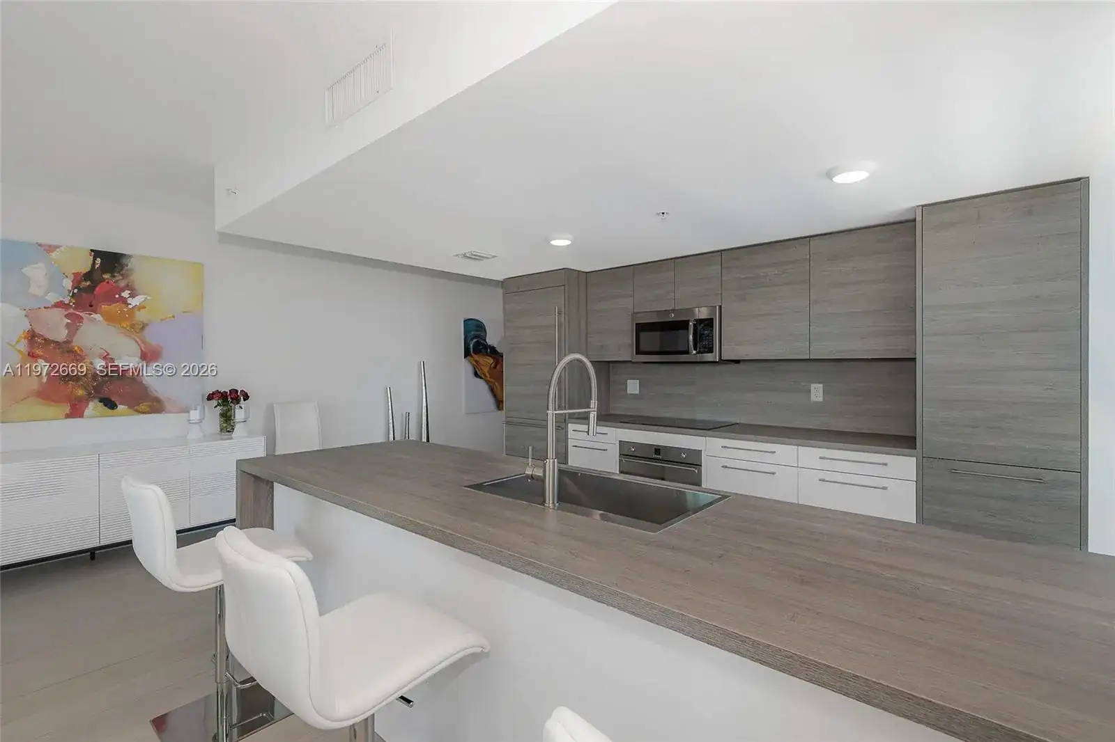 400 Sunny Isles Blvd UNIT, Sunny Isles Beach FL 33160 photo 4
