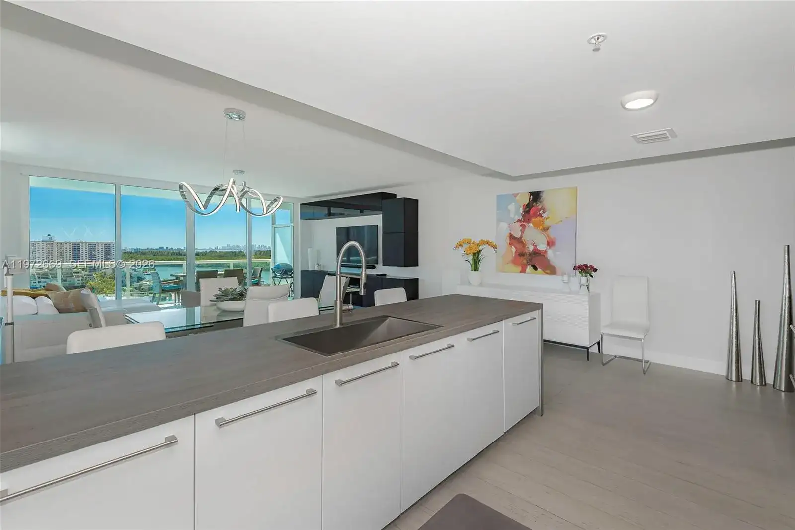 400 Sunny Isles Blvd UNIT, Sunny Isles Beach FL 33160 photo 5