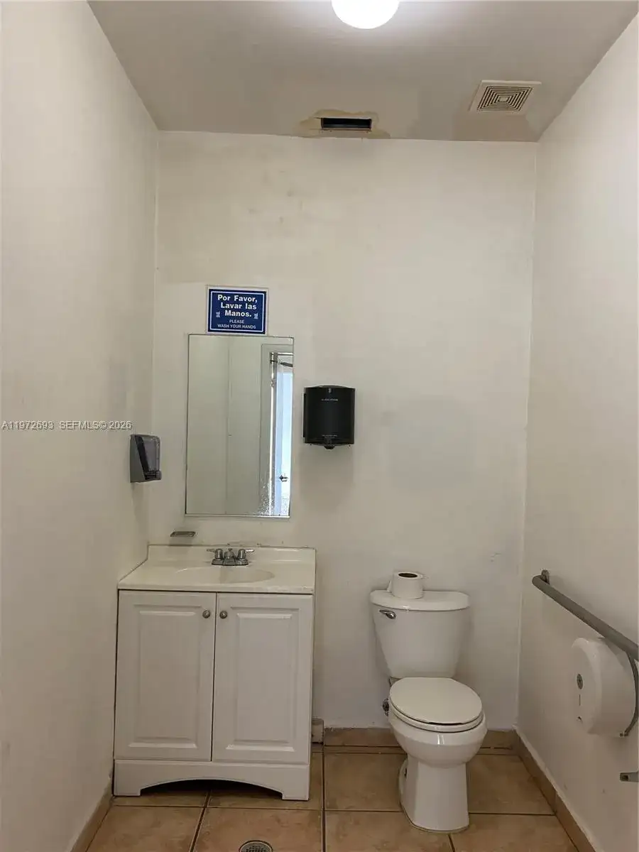2431 W 80th St # C, Hialeah FL 33016 photo 4