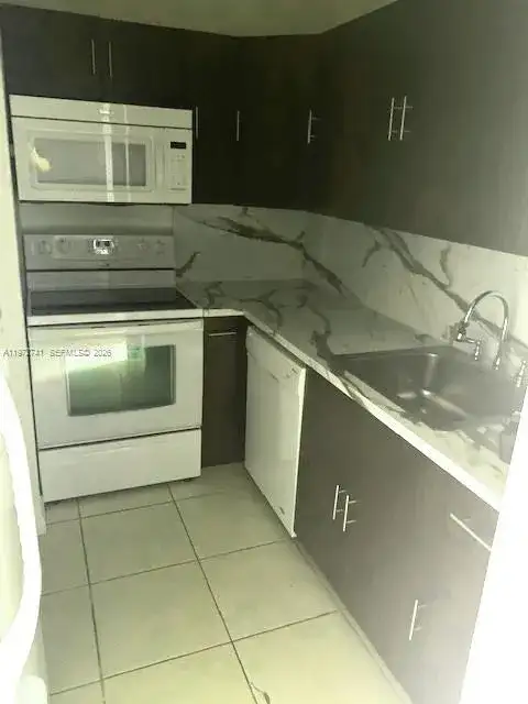 13714 SW 90th Ave # 25, Miami FL 33176 photo 5