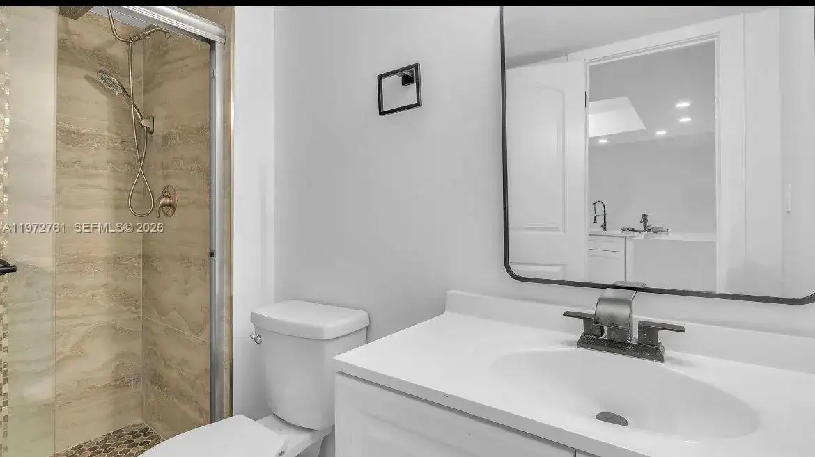 6911 Environ Blvd # 4J, Lauderhill FL 33319 photo 4