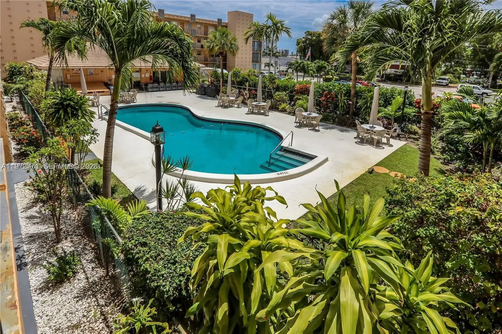 2145 Pierce St # 421, Hollywood FL 33020 photo 2