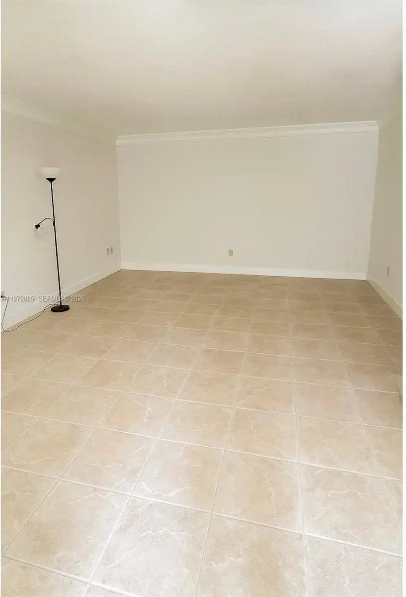 800 NE 199th St # 105D, Miami FL 33179 photo 5