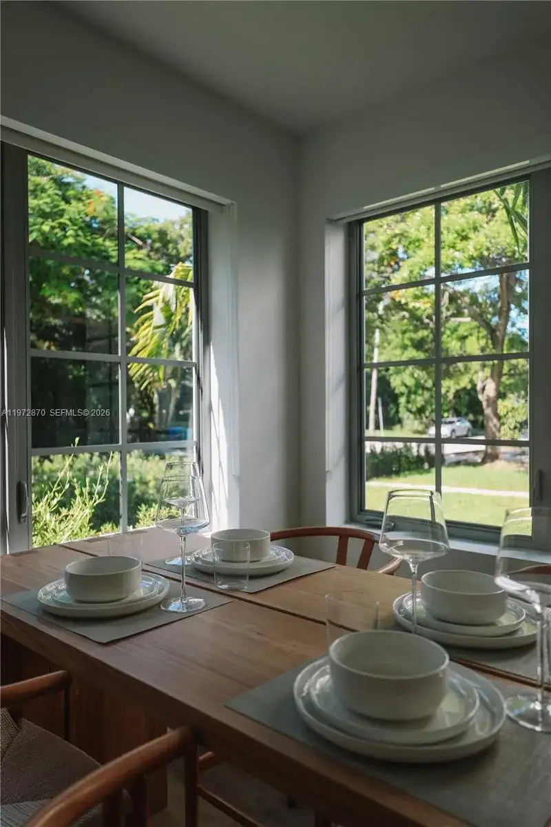 128 NE 46th St # 3, Miami FL 33137 photo 2