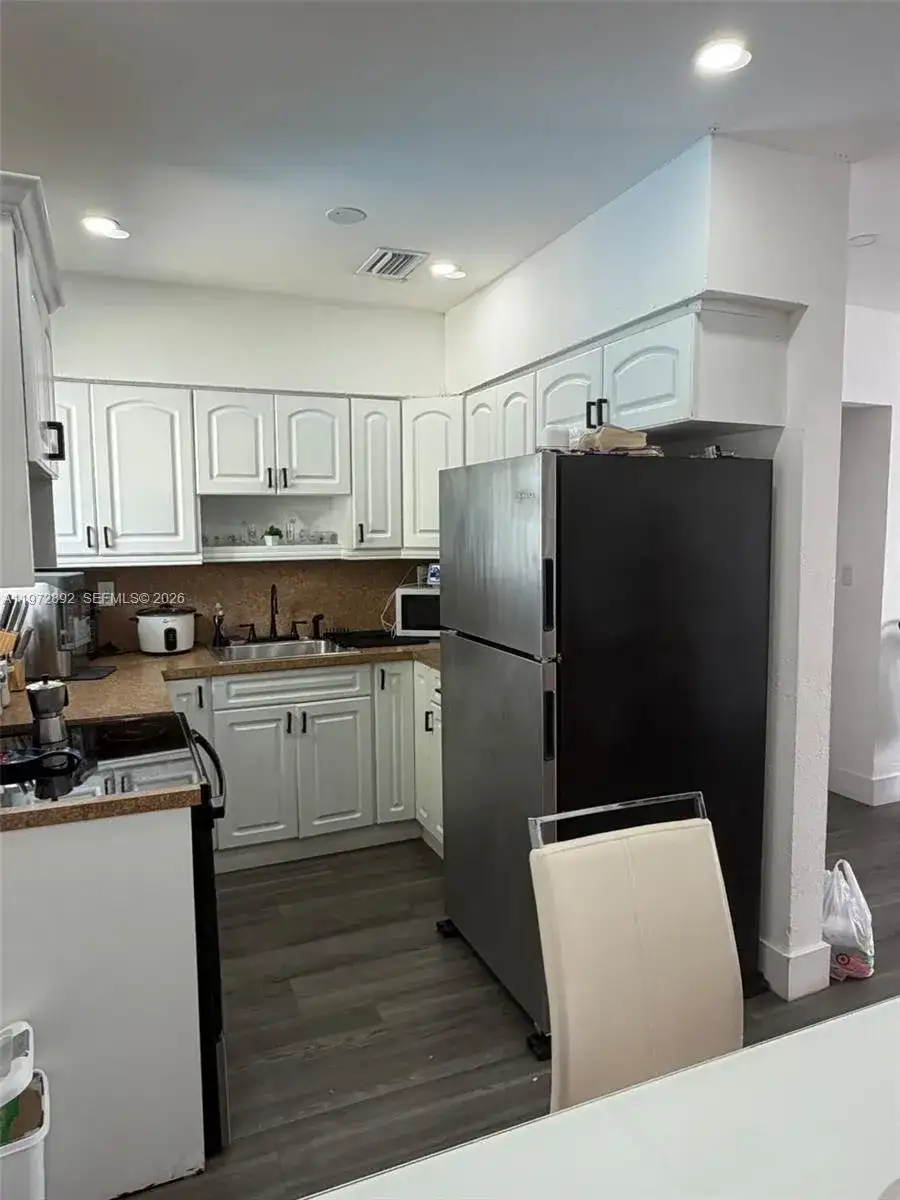 331 NW 39th Ave # 1, Lauderhill FL 33311 photo 3