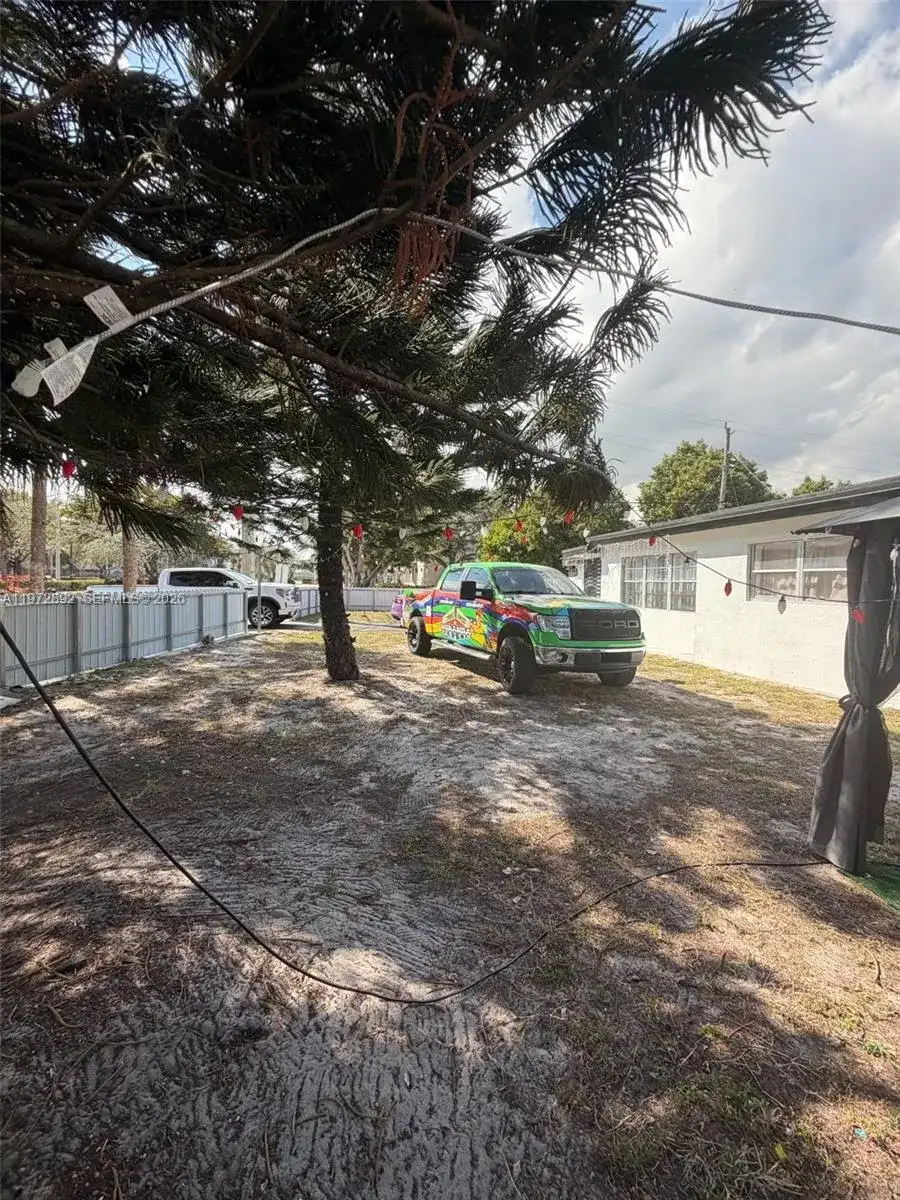 331 NW 39th Ave # 1, Lauderhill FL 33311 photo 4