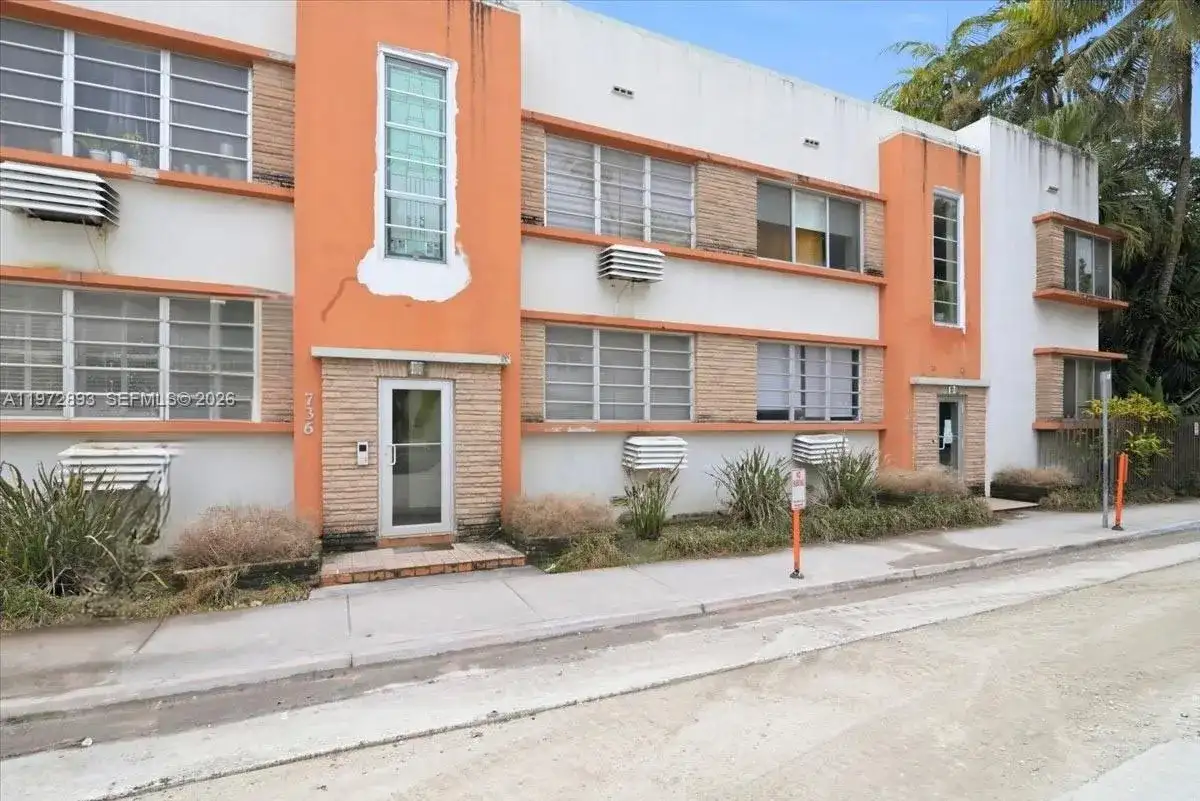 736 12th St # 7, Miami Beach FL 33139 photo 2