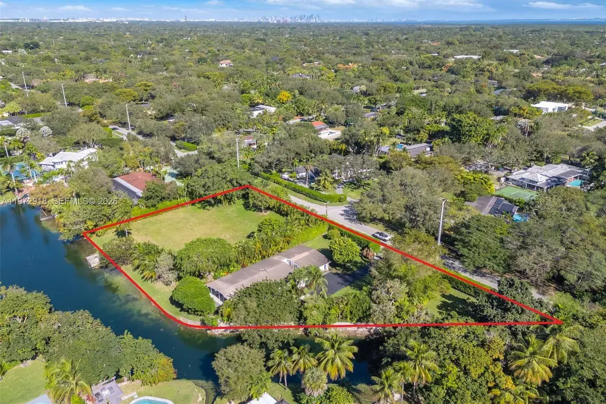 12950 SW 67th Ave, Pinecrest FL 33156