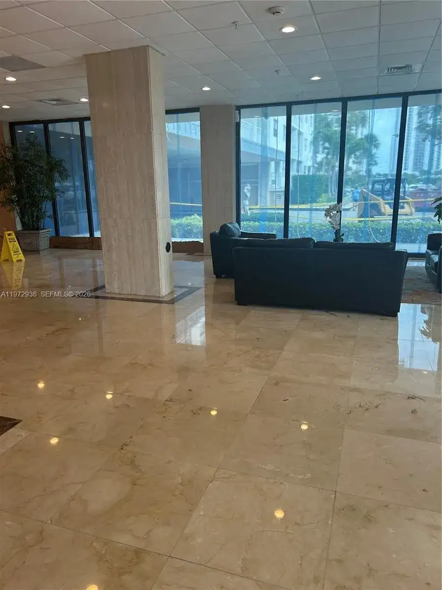 400 Kings Point Dr # 1624, Sunny Isles Beach FL 33160 photo 2