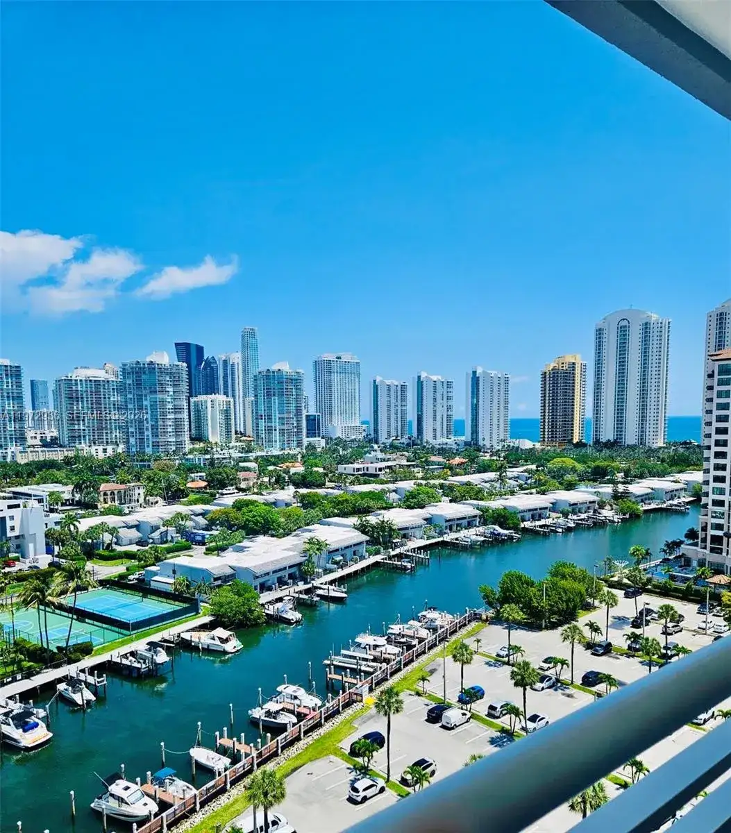 400 Kings Point Dr # 1624, Sunny Isles Beach FL 33160 photo 4