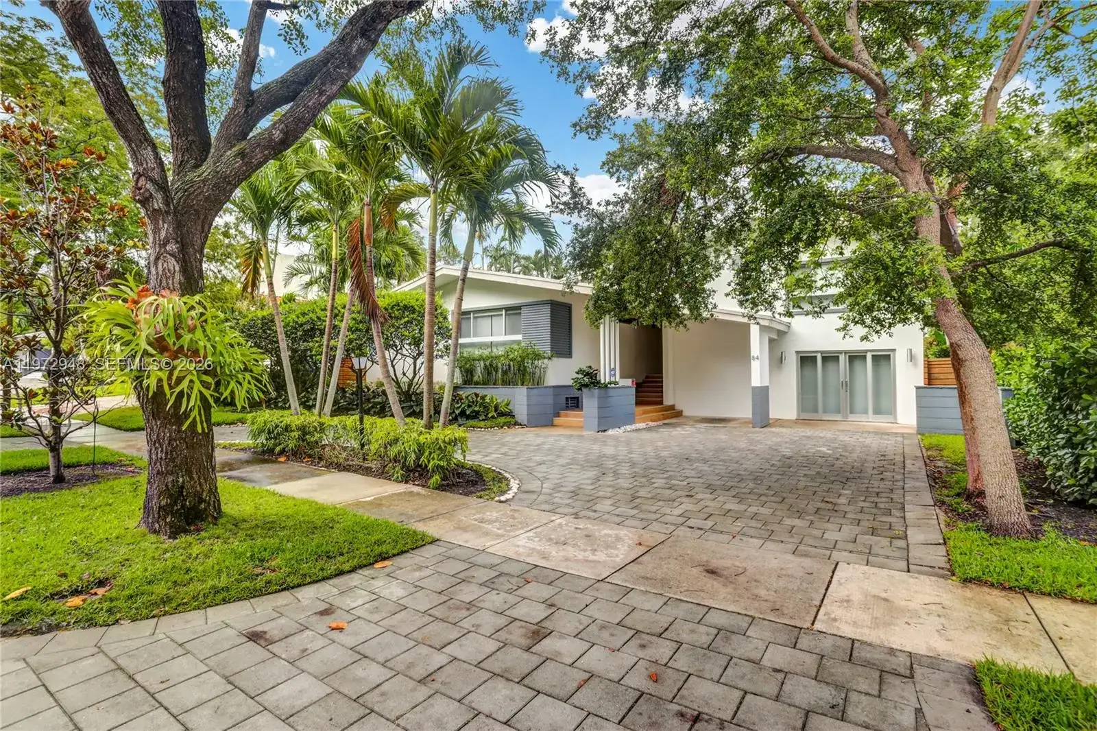 84 Bay Heights Dr, Miami FL 33133 photo 3