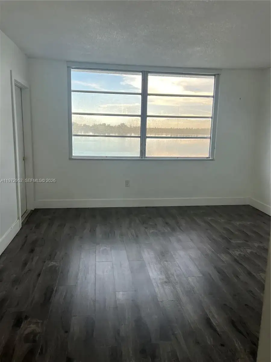 18601 NE 14th Ave # 411, Miami FL 33179 photo 3