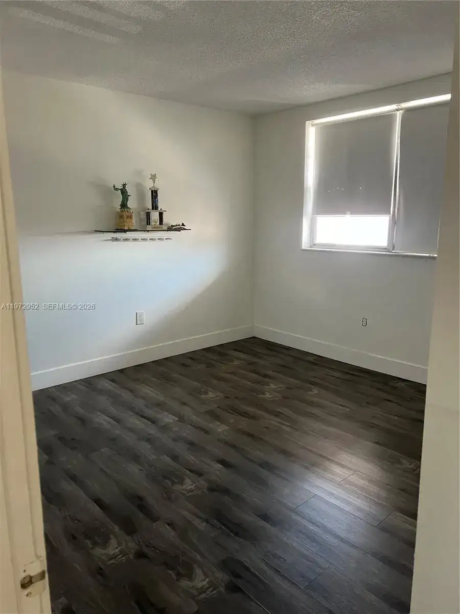 18601 NE 14th Ave # 411, Miami FL 33179 photo 5