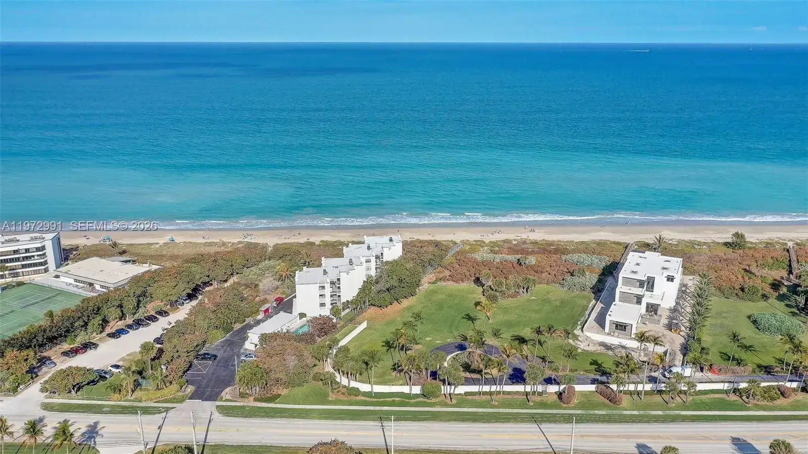 1245 NE Doubloon Dr, Hutchinson Island FL 34996