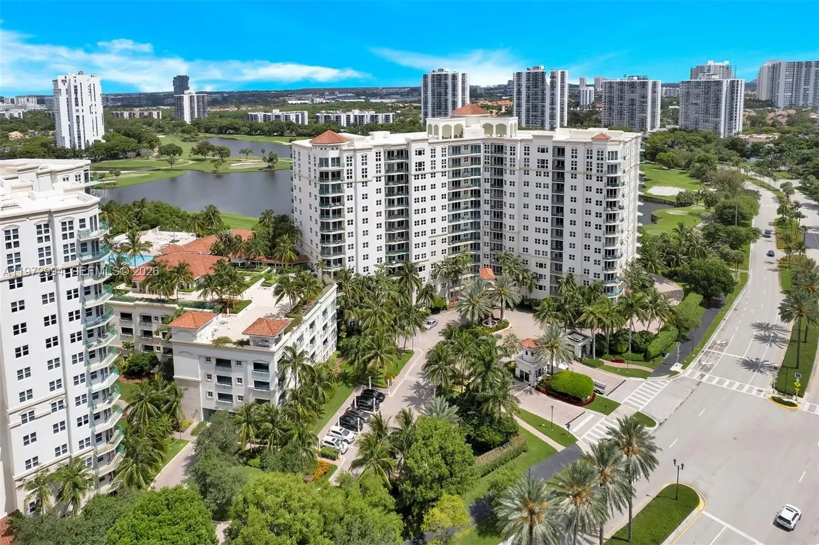 20000 E Country Club Dr, Aventura FL 33180 photo 5