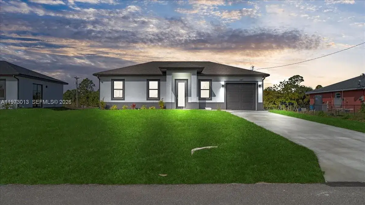 1143 BARFIELD ST E, Lehigh Acres FL 33974