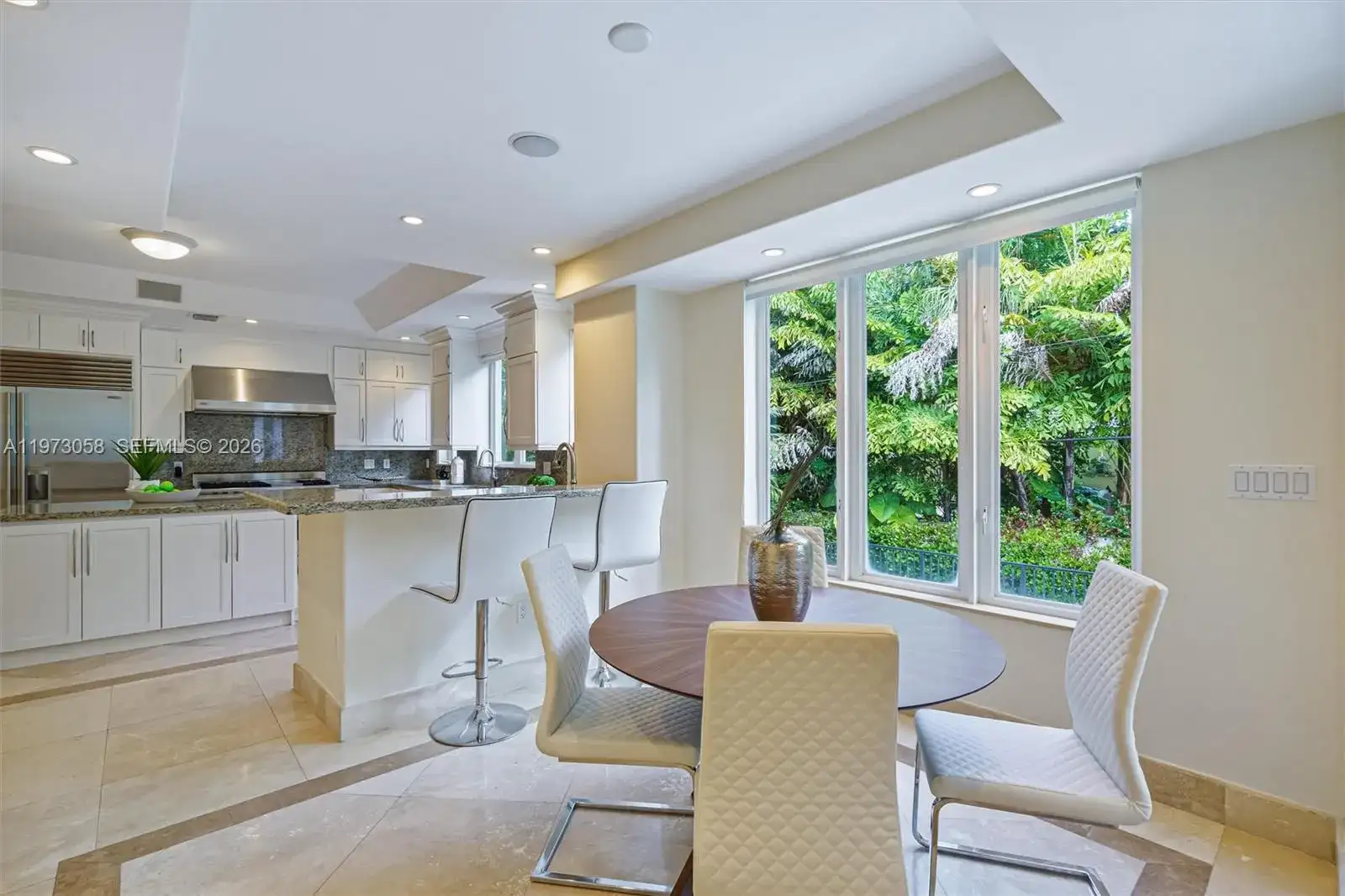 541 S Mashta Dr, Key Biscayne FL 33149 photo 3