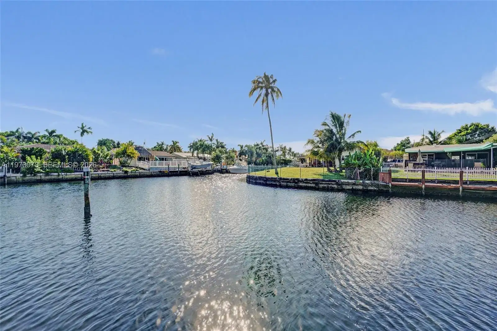 949 SE 10th Ct, Pompano Beach FL 33060 photo 4