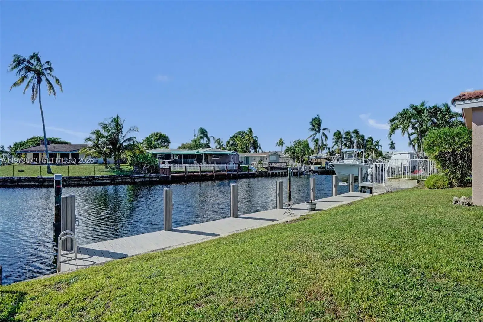 949 SE 10th Ct, Pompano Beach FL 33060 photo 5