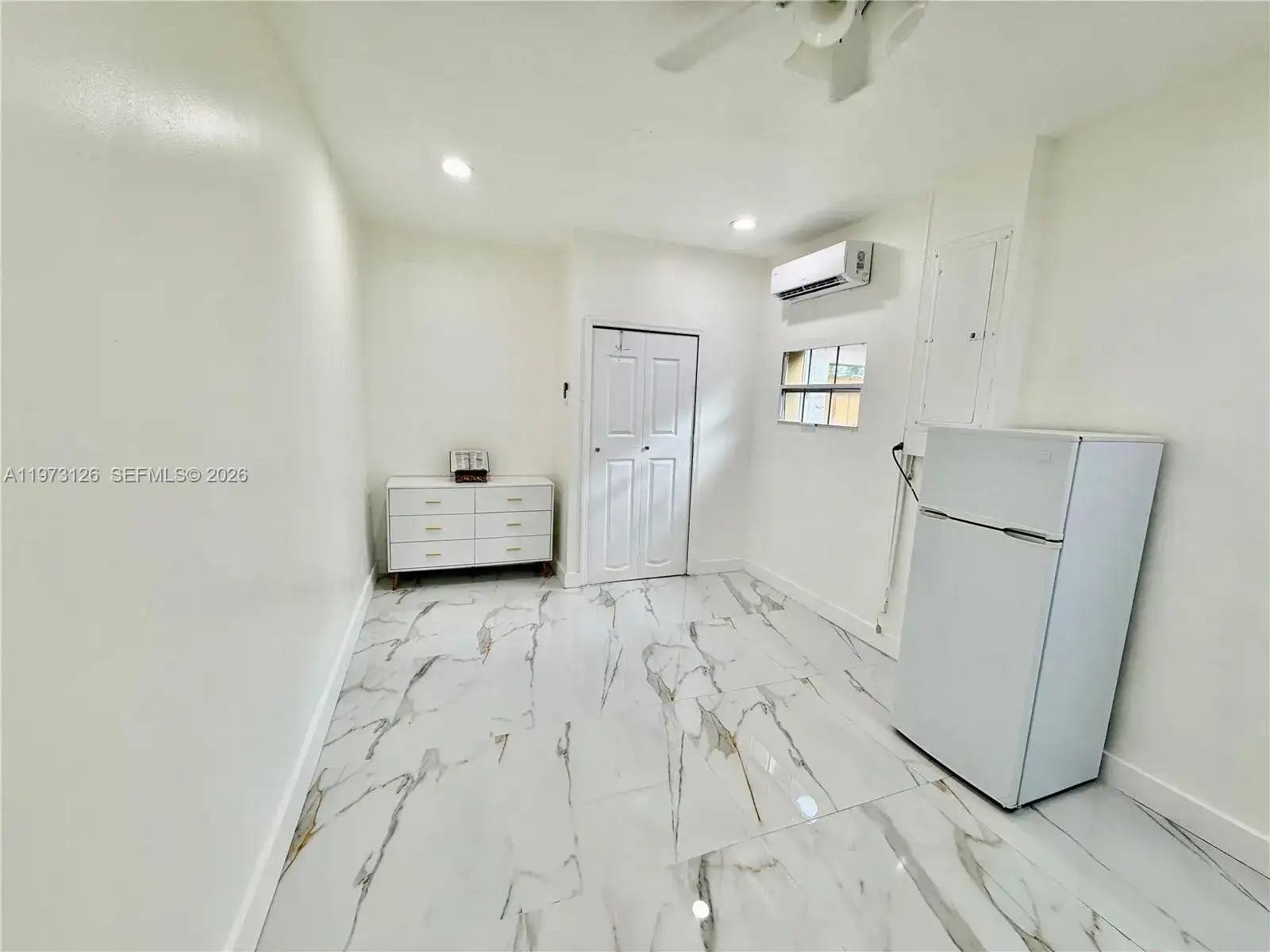 17802 SW 152nd Ct, Miami FL 33187 photo 4