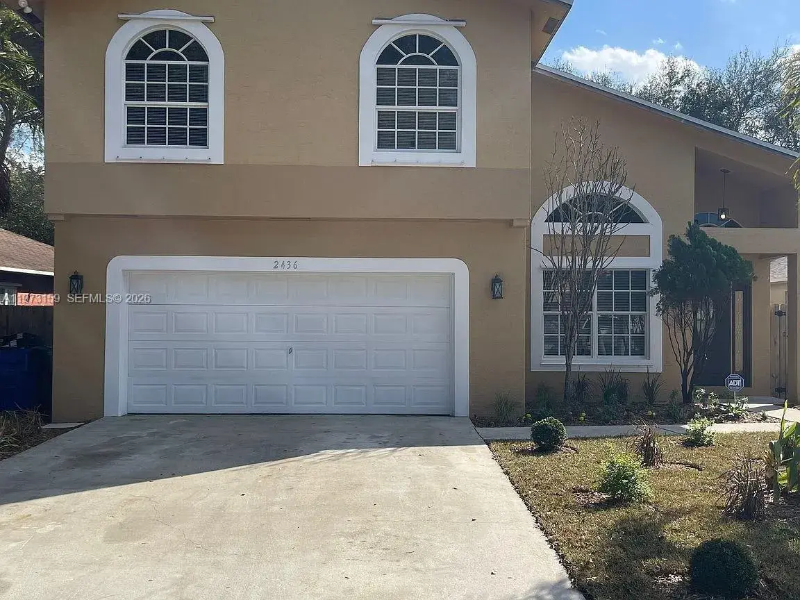 2436 Raleigh St, Hollywood FL 33020