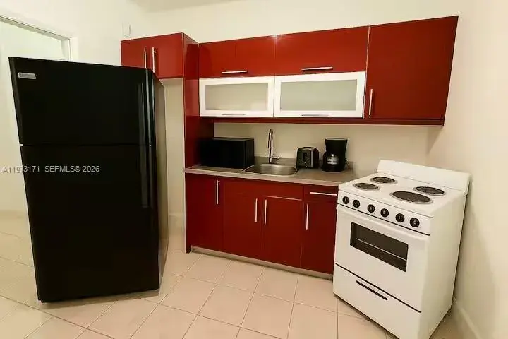 3025 Indian Creek Dr # 101, Miami Beach FL 33140