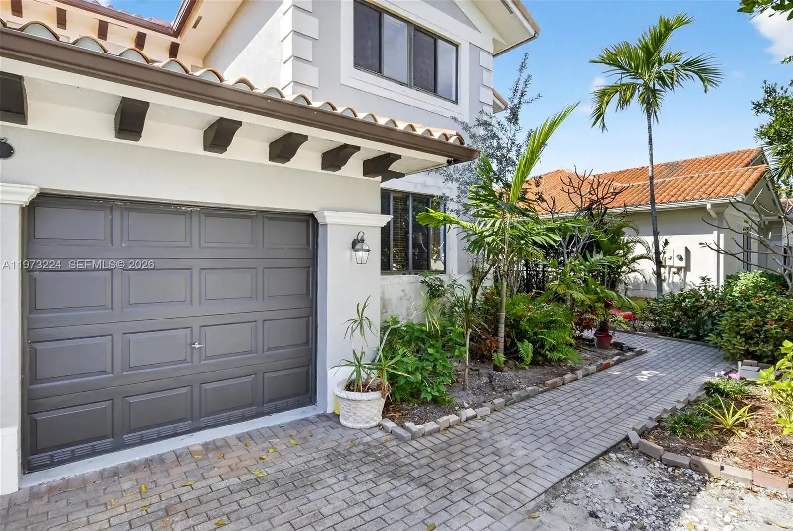 7436 SW 188th Ln, Cutler Bay FL 33157 photo 2