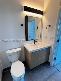 700 NE 25th St # 1701, Miami FL 33137 photo 2