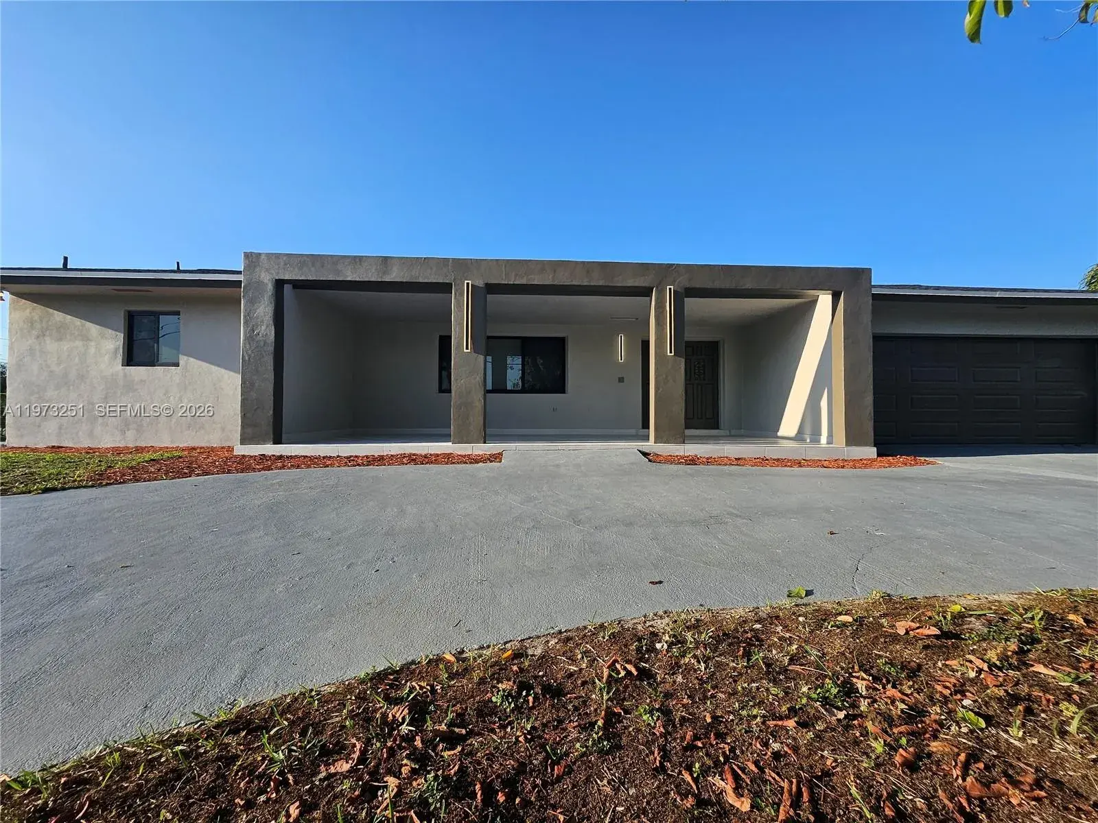 11761 NW 27th Ct, Plantation FL 33323