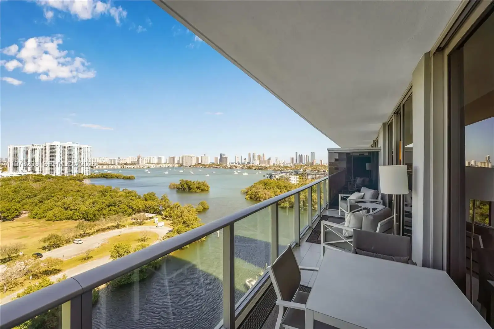 16385 Biscayne Blvd # 1502, North Miami Beach FL 33160
