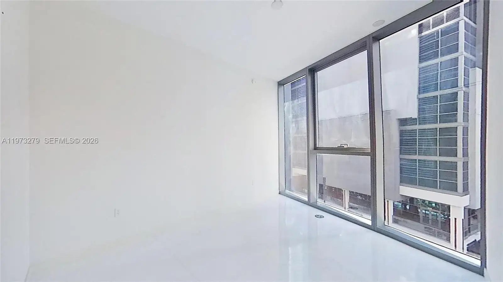 300 Biscayne Boulevard Way # 506E, Miami FL 33131 photo 5