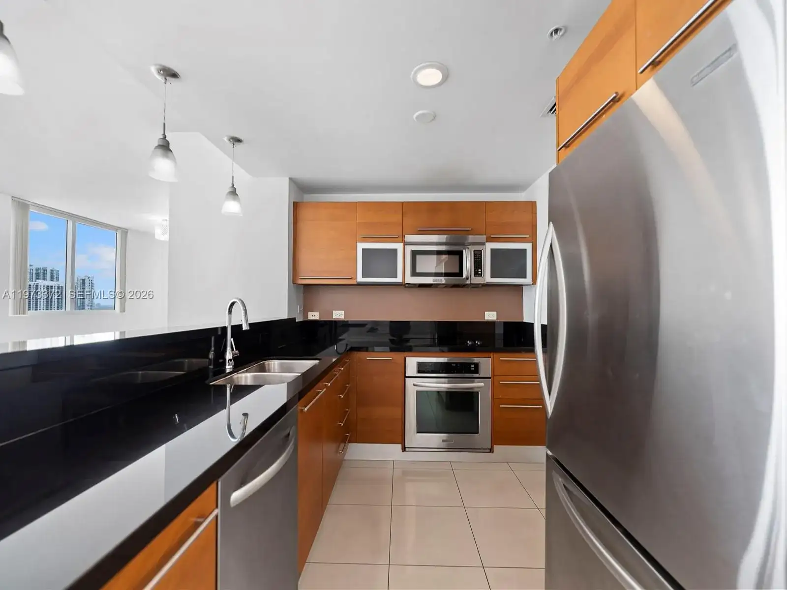 253 NE 2nd St # 3108, Miami FL 33132 photo 5