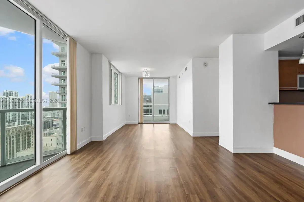 253 NE 2nd St # 3108, Miami FL 33132
