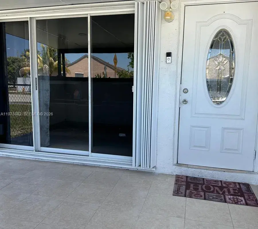 3242 NW 203rd St, Miami Gardens FL 33056