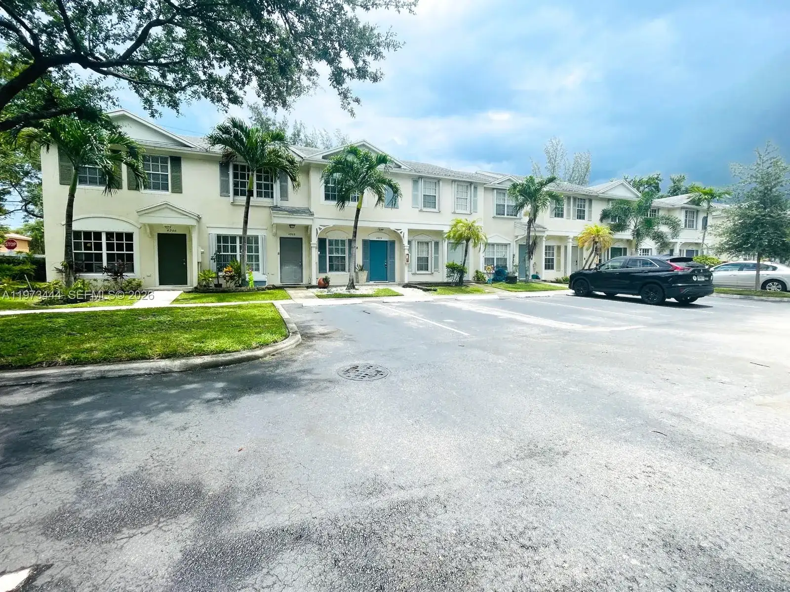 4904 SW 31st Ter, Dania Beach FL 33312 photo 2