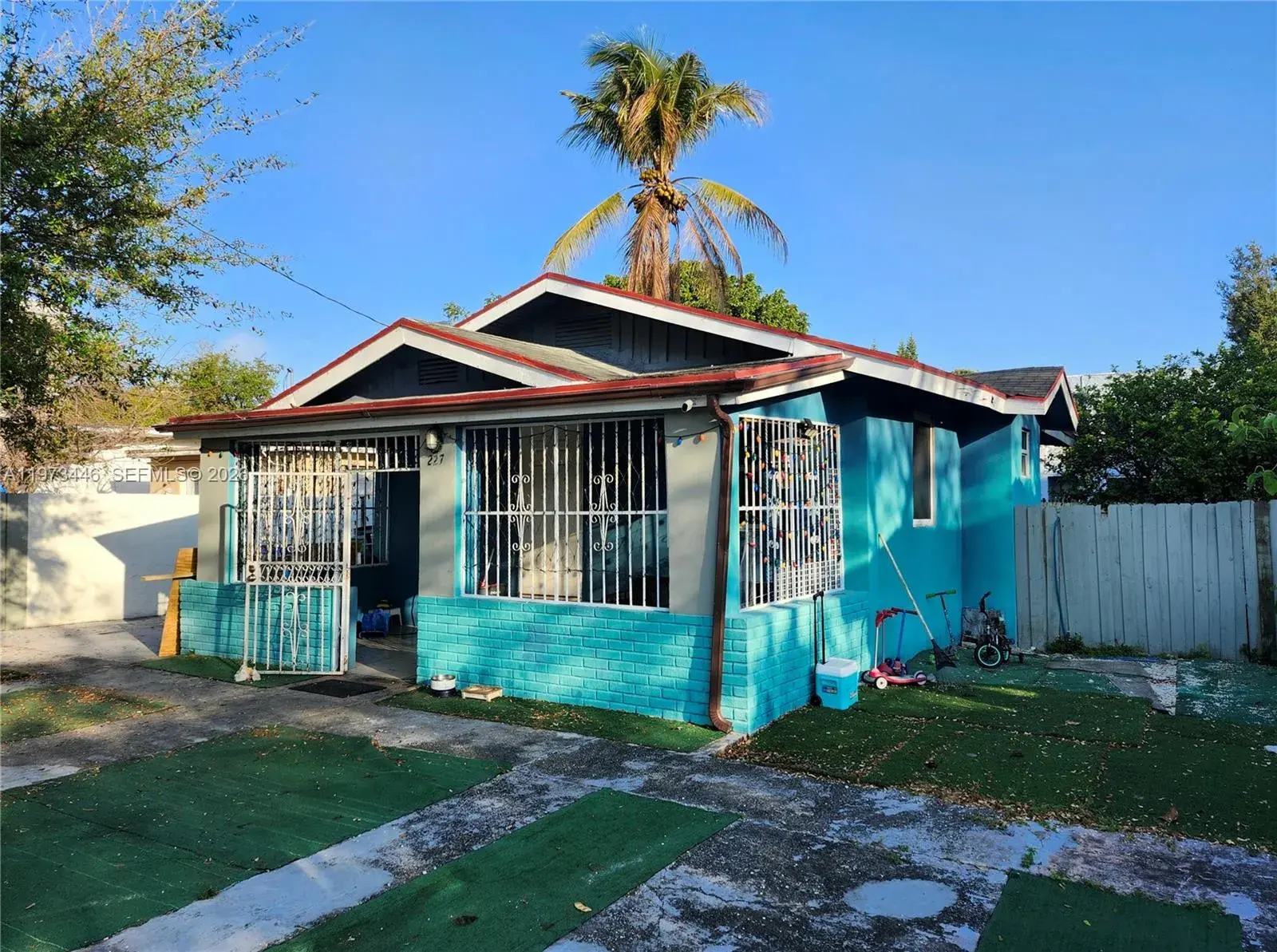227 NW 33rd St, Miami FL 33127